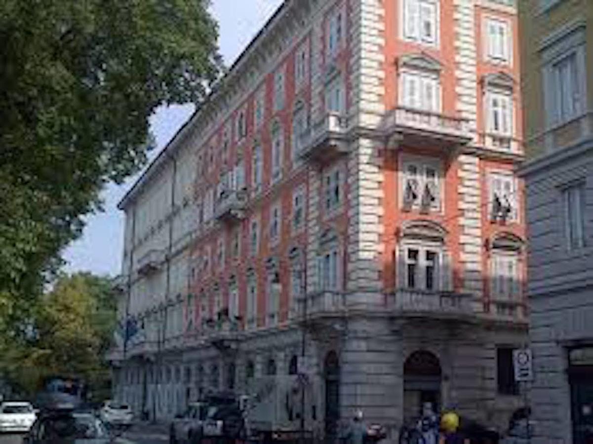 Le Stanze Di Miramare B&B Boutique Триест Экстерьер фото